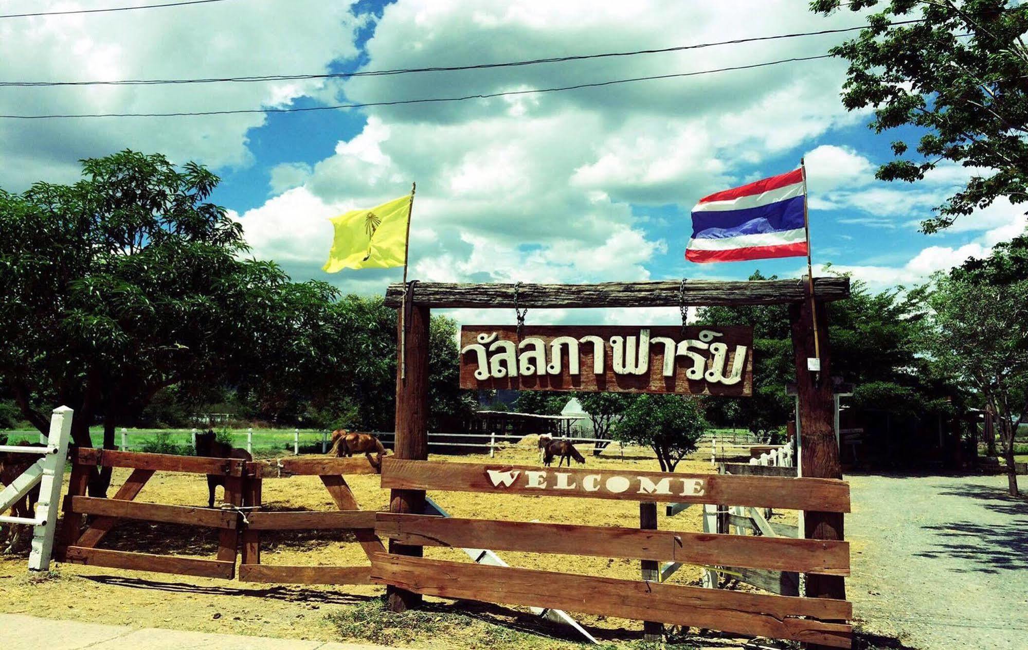 Wanlapa Farmstay Ban Khok Krathiam Exterior foto