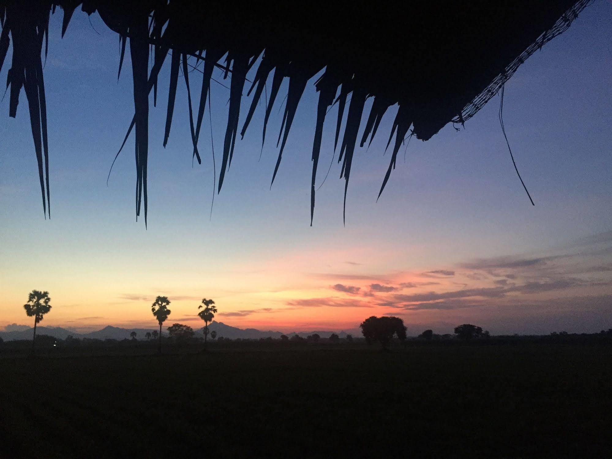 Wanlapa Farmstay Ban Khok Krathiam Exterior foto