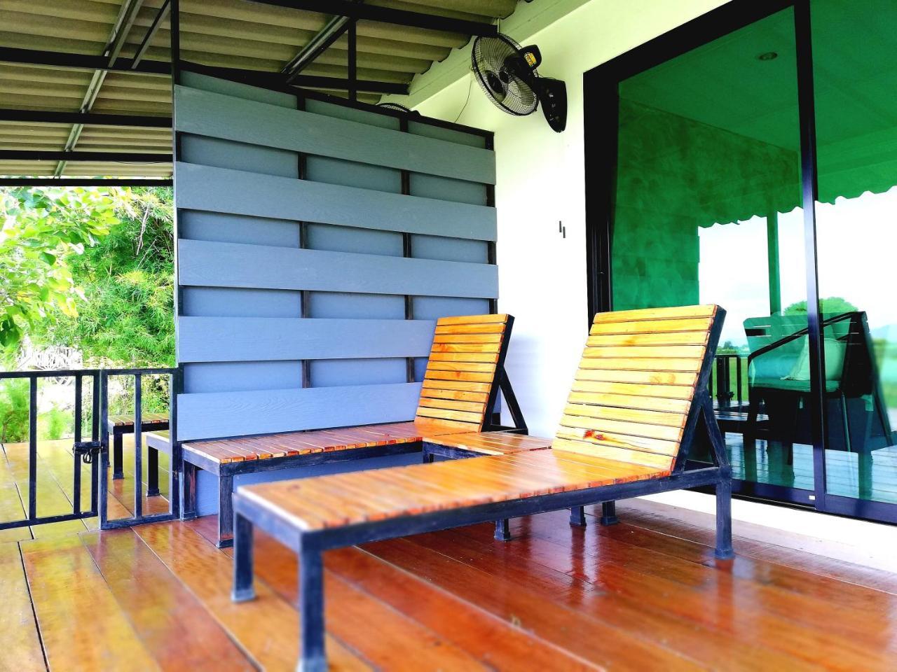 Wanlapa Farmstay Ban Khok Krathiam Exterior foto
